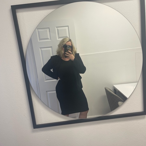 Hi friends, I’m Danielle! 🤍✨🕊♋️ - Picture 9 of 16